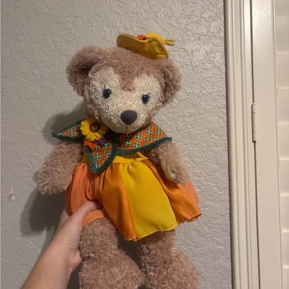 Shanghai Disneyland Shellie May in Halloween